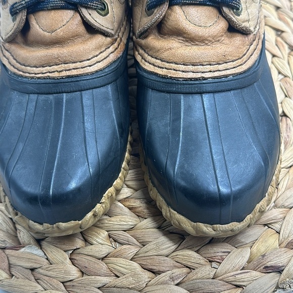 SOREL Made in Canada Ankle High Waterproof Black and Tan Outdoors Boots Size 6 - Picture 4 of 10